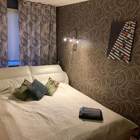 Riia 10, 2-Bedroom Apartment - 2 Big Beds 1 Extra Bed-Parking Free Tartu Zewnętrze zdjęcie