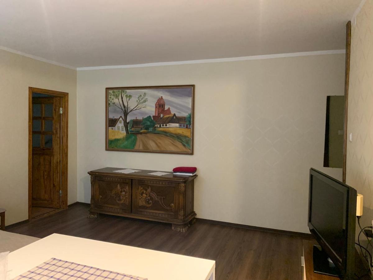 Riia 10, 2-Bedroom Apartment - 2 Big Beds 1 Extra Bed-Parking Free Tartu Zewnętrze zdjęcie
