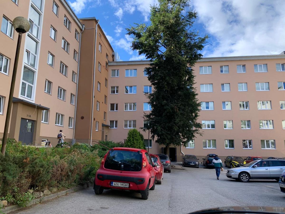 Riia 10, 2-Bedroom Apartment - 2 Big Beds 1 Extra Bed-Parking Free Tartu Zewnętrze zdjęcie