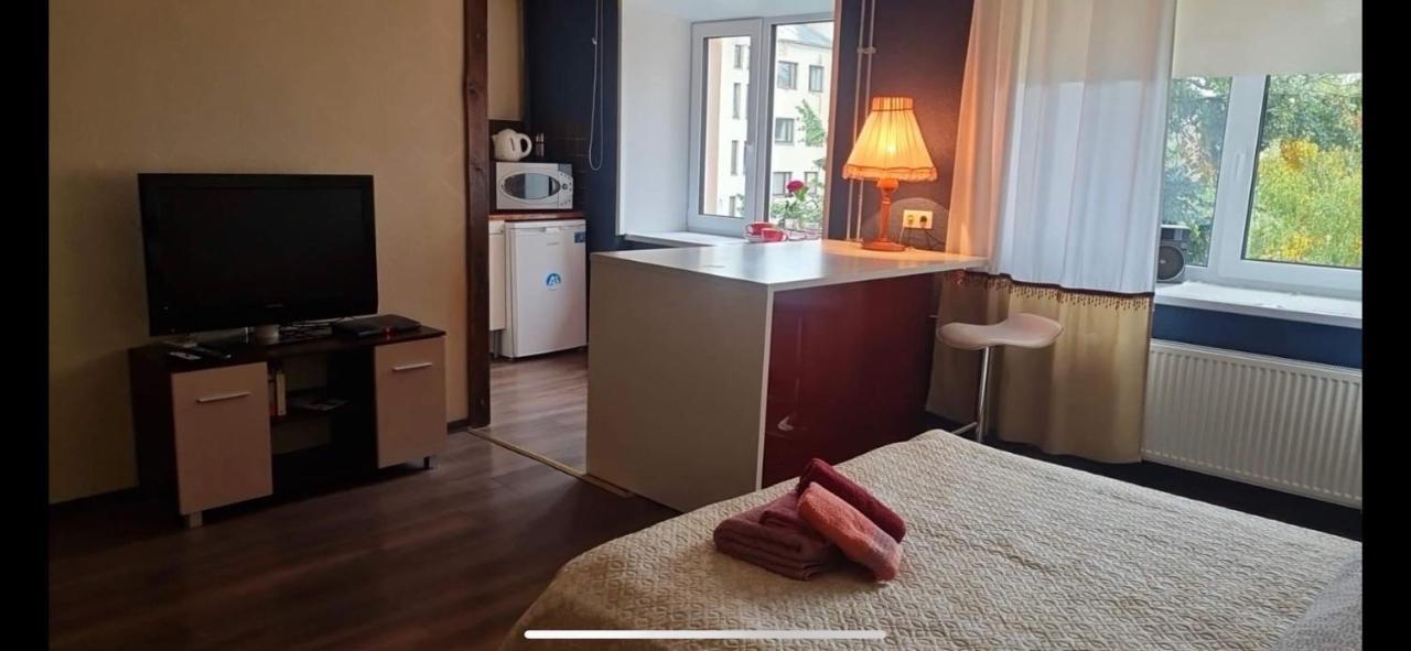 Riia 10, 2-Bedroom Apartment - 2 Big Beds 1 Extra Bed-Parking Free Tartu Zewnętrze zdjęcie