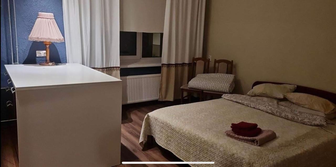 Riia 10, 2-Bedroom Apartment - 2 Big Beds 1 Extra Bed-Parking Free Tartu Zewnętrze zdjęcie
